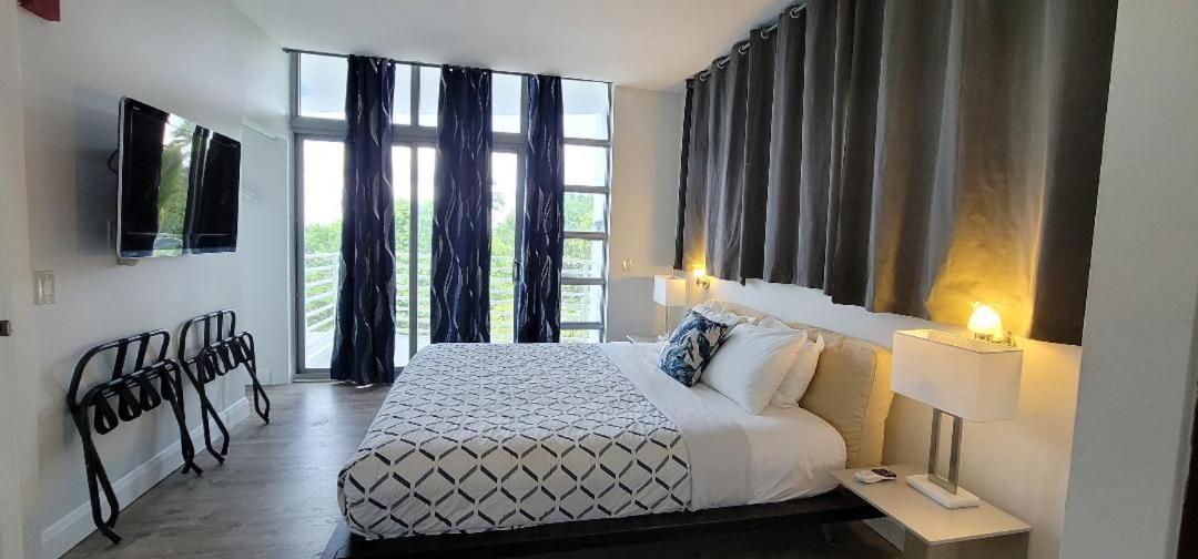Strand Ocean Drive Suites Miami Beach Exterior foto