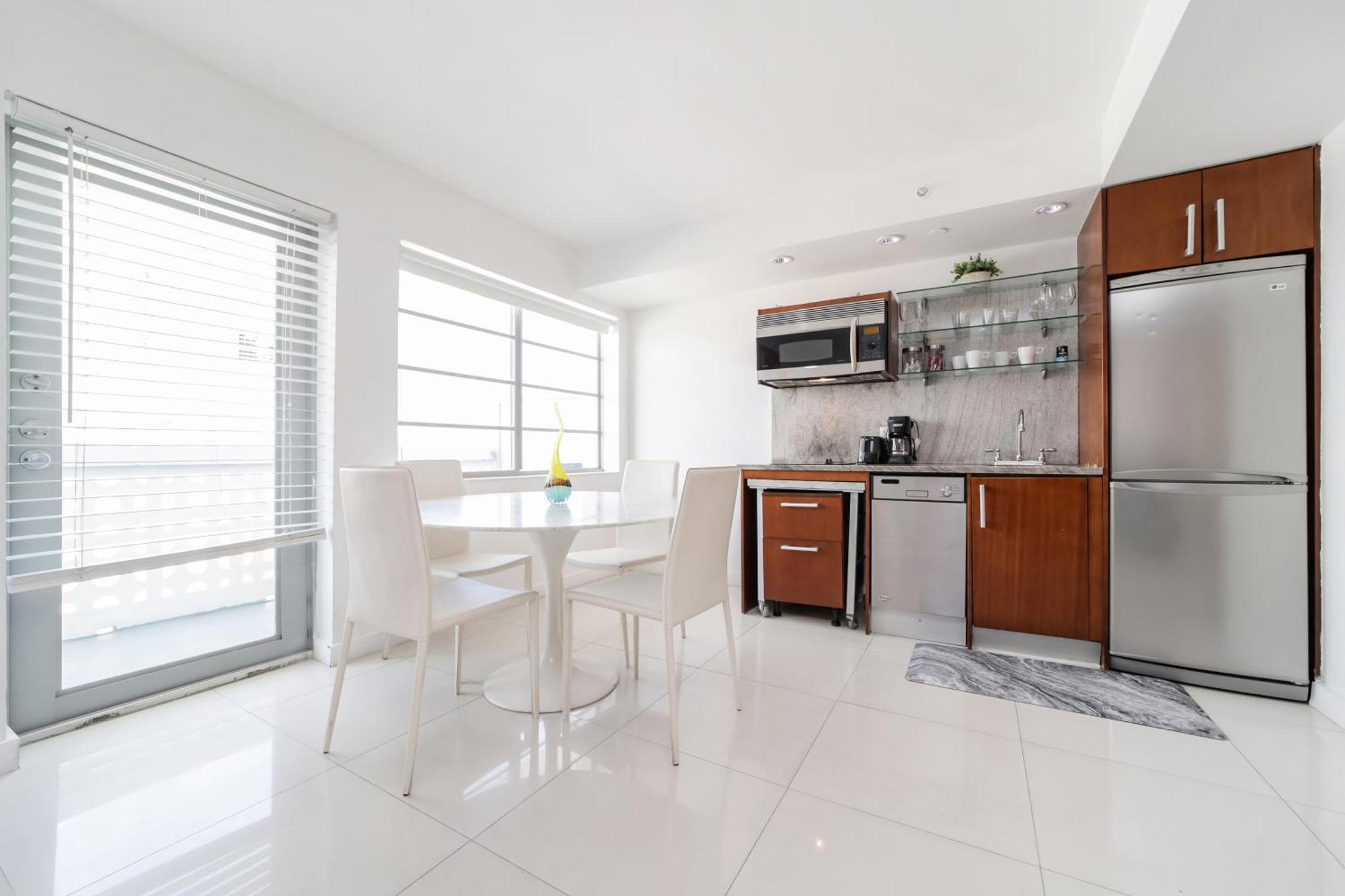 Strand Ocean Drive Suites Miami Beach Exterior foto